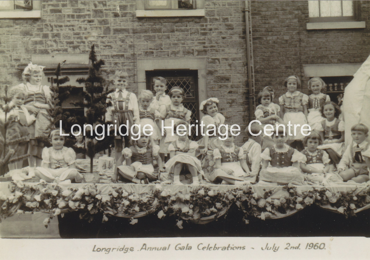 440A - Longridge Annual Gala - Group photograph - 1960